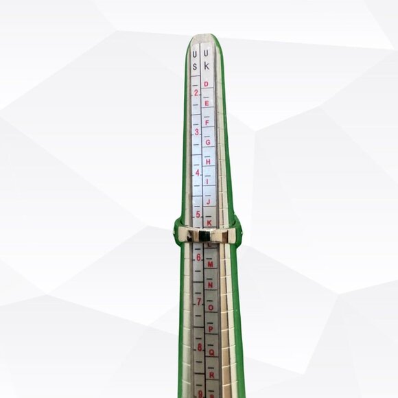 Ice Blue Cubic Zirconia Ring Size 5.5 - Picture 7 of 8